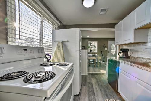 Gallery image of Completely Renovated Escape about 1 Mile to Downtown! in Farmington