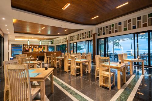 Restoran atau tempat makan lain di Royal Yao Yai Island Beach Resort