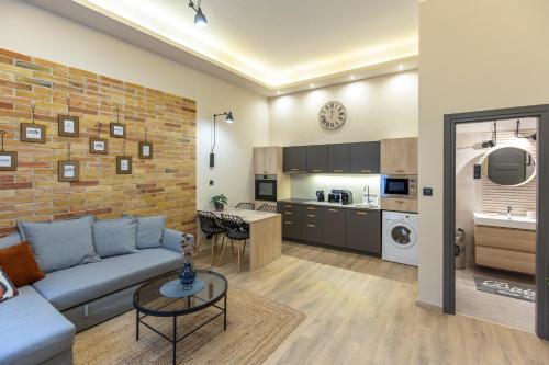 Kuchyňa alebo kuchynka v ubytovaní E12 Boutique Apartments