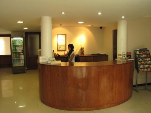 Ο χώρος του λόμπι ή της ρεσεψιόν στο Tunkelén Apart Hotel