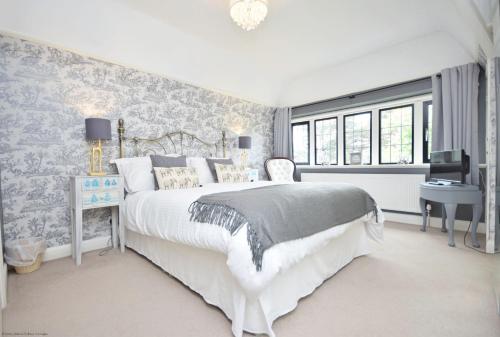 Tempat tidur dalam kamar di York House, Aldwick