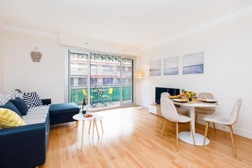 Home A YourHostHelper