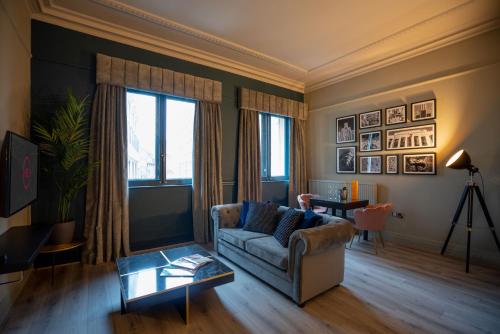 62 Castle Street Hotel Image