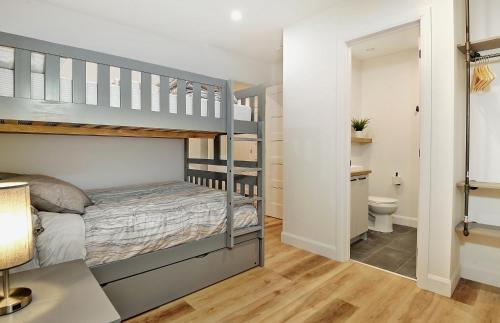 Ένα ή περισσότερα κρεβάτια σε δωμάτιο στο 116 Chemin des Ruisselets