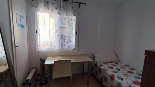 Fotografie z fotogalerie ubytování Habitaciones en alquiler en piso compartido ve Valencii