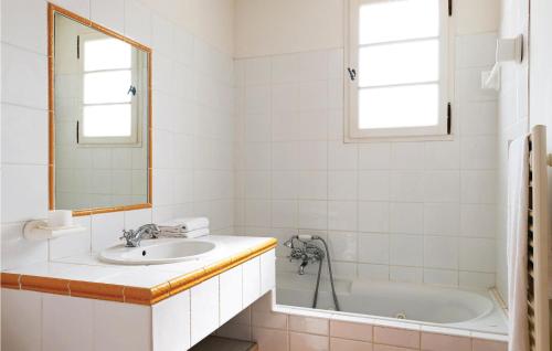 Kylpyhuone majoituspaikassa Le Domaine De Fayence
