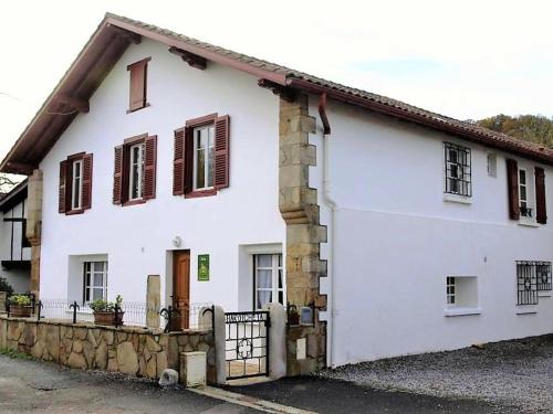 Gîte Saint-Pée-sur-Nivelle, 6 pièces, 10 personnes - FR-1-384-549