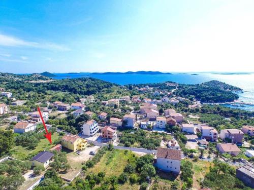 Holiday home Iva - shared pool – Photos 3