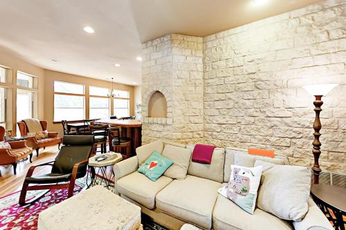 Dripping Springs Ranch – Photos 5