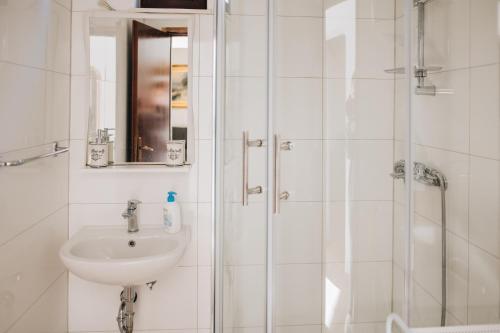 Kúpeľňa v ubytovaní Apartmani Marina Poreč