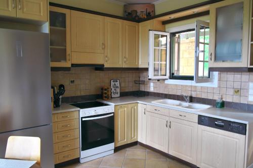 Gallery image of Ιδανική μεζονέτα με θέα πολύ κοντά στο λιμάνι in Aegina Town