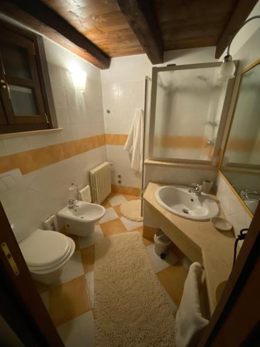 A bathroom at Il Palazzetto