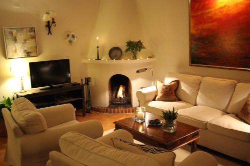 El Capistrano Village Spacious home, large terrace