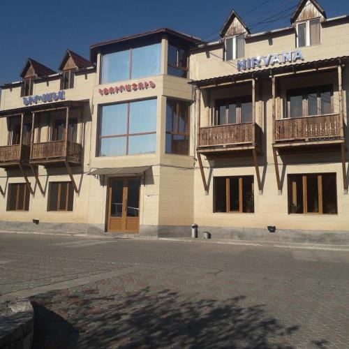 Budova, kde se hotel nachází