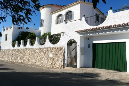 Villa with 3 bedrooms in Benajarafe with wonderful sea view ...