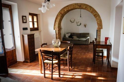 Gallery image of Agriturismo Bombina in Montisi