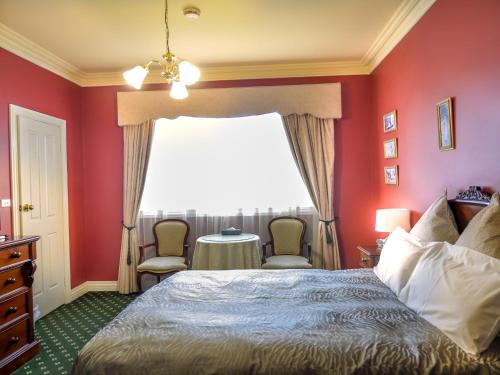 Toorak Manor Hotel Image