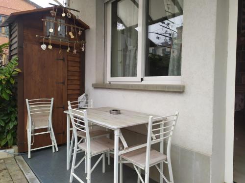 BHH BOLOGNA HOLIDAY HOME private Garden Reserved Parking -wwwbolognaholidayhomecom- house garden parking photo 40
