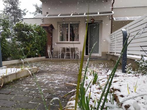 BHH BOLOGNA HOLIDAY HOME private Garden Reserved Parking -wwwbolognaholidayhomecom- house garden parking photo 19