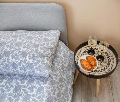 Makanan di atau berdekatan apartmen