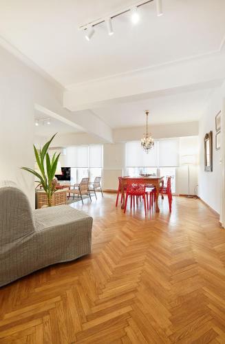 Chloe Boutique Apartments Nikis