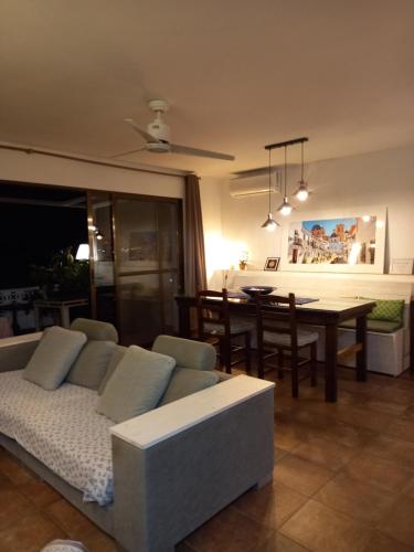 Χώρος καθιστικού στο Casa Fleur Casco Antiguo Altea con Piscina privada y Jardin