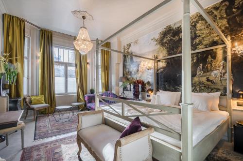 BpR Violet Noir Apartment with A/C