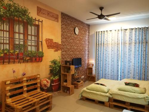 En eller flere senge i et værelse på Vin-Cottage Cameron Golden Hills (Next to Night Market)