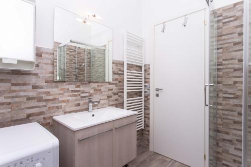 Koupelna v ubytování S099 - Sirolo, nuovo bilocale con meravigliosa vista mare