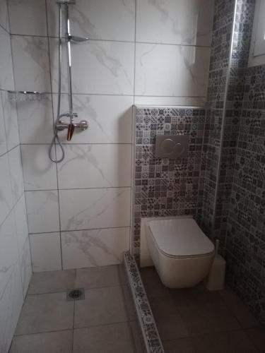 Phòng tắm tại Dimitriadis fresh Edem