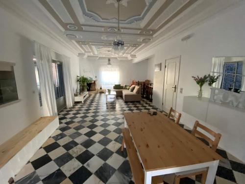 Zulla House