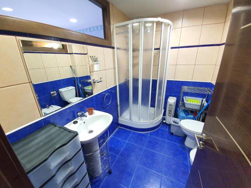 Koupelna v ubytování Apartamento Karina Beach-5