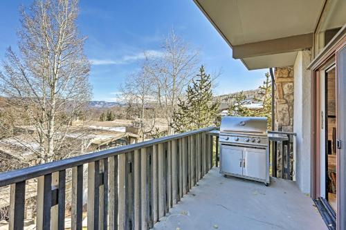 a balcony with a stove on a house at Snowmass Condo Great Proximity to Chair Lift in Snowmass Village