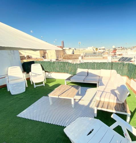 HomeySeville Top-notch Cathedral house with private rooftop terrace and parking opt