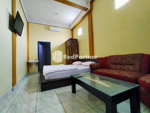 Gallery image of Hotel Hing Amimah Mitra RedDoorz in Baubau