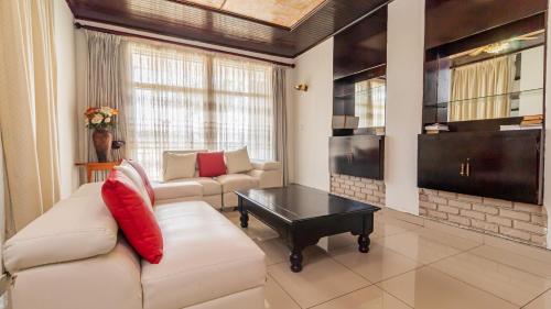 Μια τηλεόραση ή/και κέντρο ψυχαγωγίας στο See You There Accommodation 2