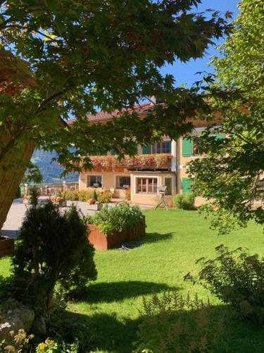 Κήπος έξω από το Stallerhof