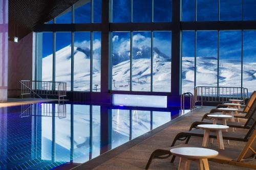 Πισίνα στο ή κοντά στο Radisson Blu Hotel, Mount Erciyes