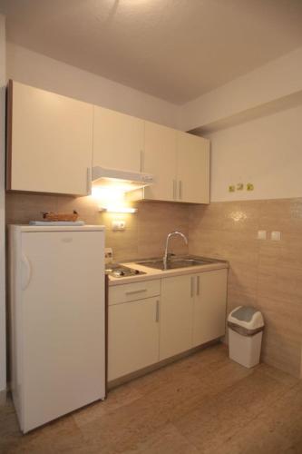 Apartment in Podgora with sea view, terrace, air conditioning, WiFi 849-2