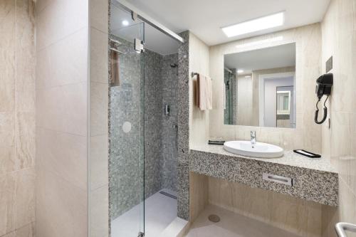 Koupelna v ubytování Hotel Riu Paraiso Lanzarote - All Inclusive