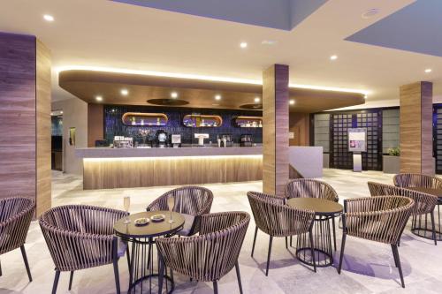 Lounge nebo bar v ubytování Hotel Riu Paraiso Lanzarote - All Inclusive