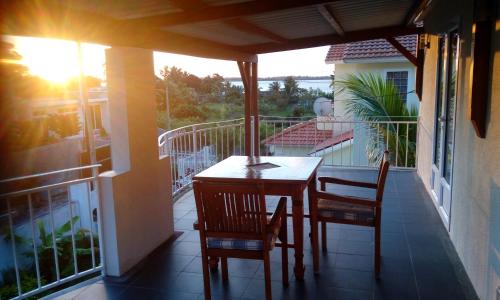 Le Colonial Cocoon apartment