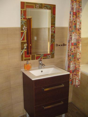 Bilik mandi di Villa Ametyst