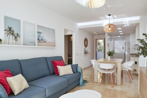 Bright Sunny Albir Beach Apartment