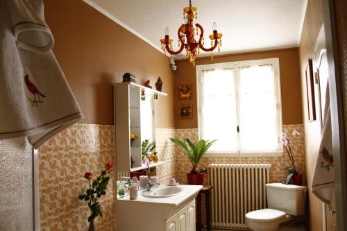 Ванная комната в La Petite Maison près de l'Eglise