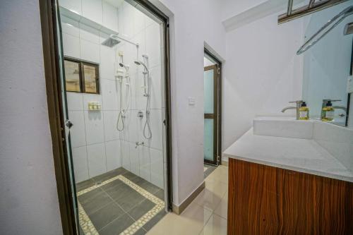 Koupelna v ubytování Coastal Suites Fiji