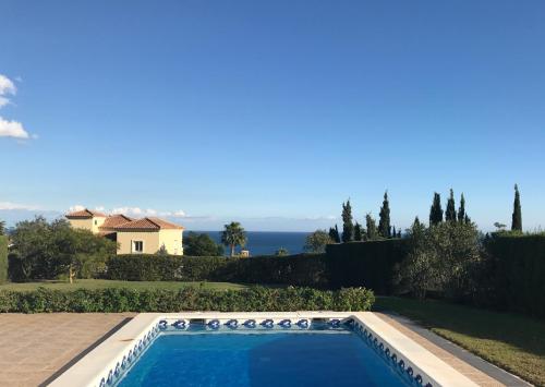 House with private pool and amazing views, Alcaidesa ...