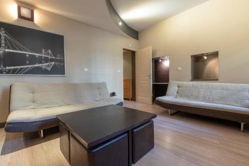 Ένα ή περισσότερα κρεβάτια σε δωμάτιο στο Appartement hyper centre ville historique 60 m2