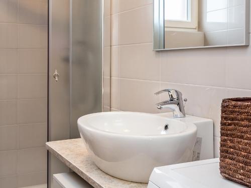 Holiday apartment in Medulin with loggia, air conditioning, WiFi, washing machine 3613-1