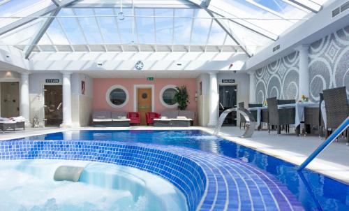 Piscina en o cerca de Dudsbury Golf Club - Hotel And Spa